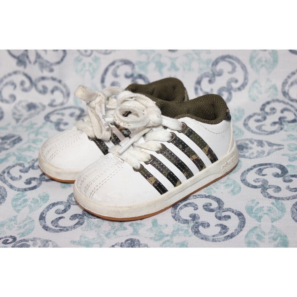 KSwiss Toddler Sz. 5 Shoes White Cammo Stripes